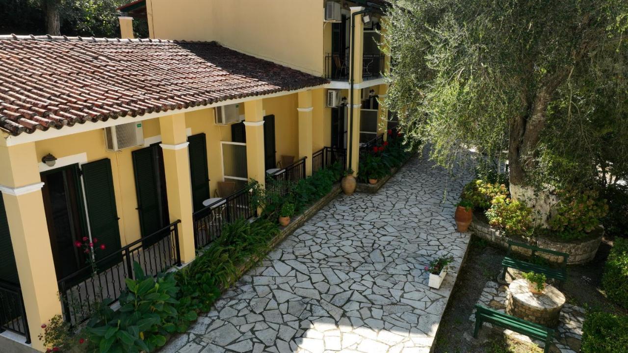 Villa Katerina Apartments Liapades Exterior photo