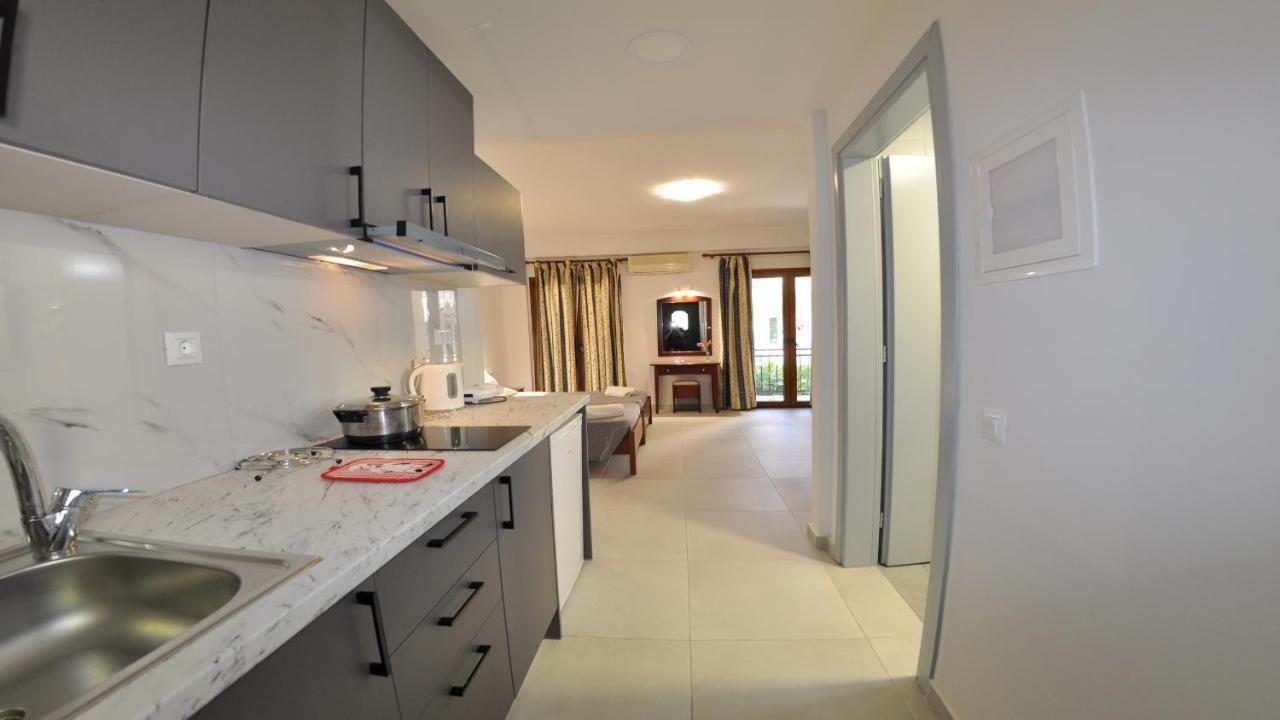 Villa Katerina Apartments Liapades Exterior photo