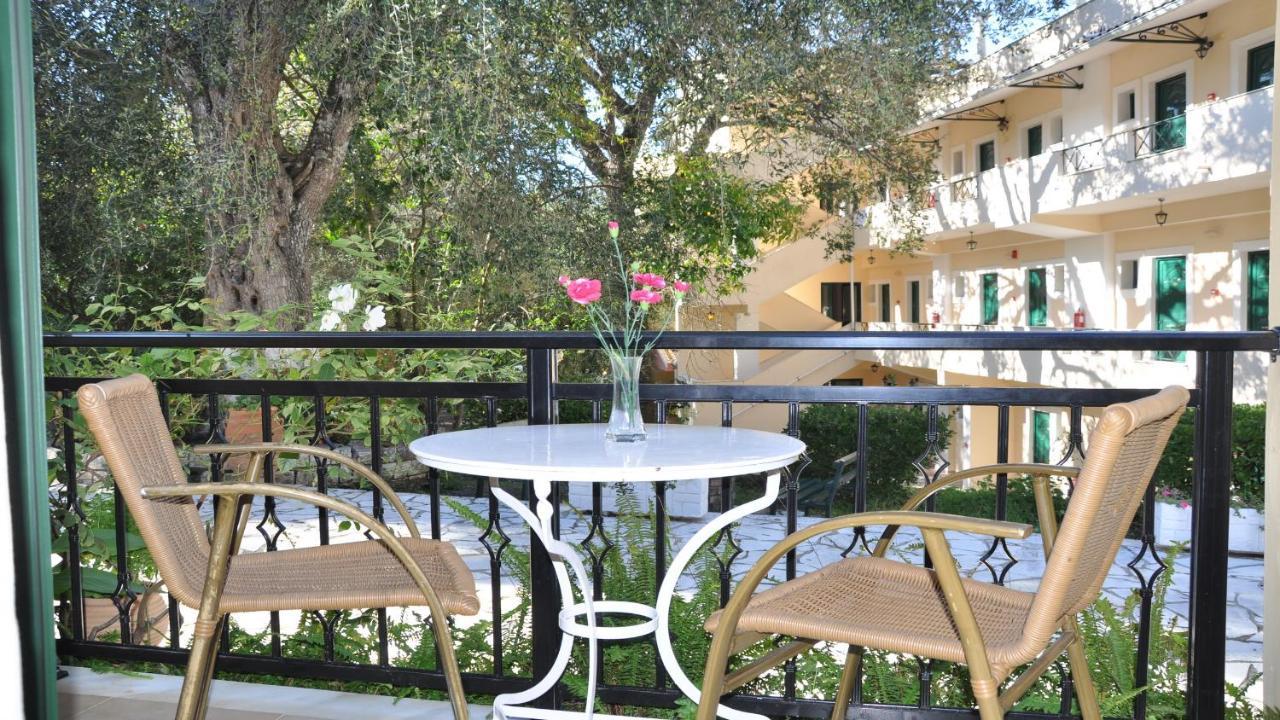 Villa Katerina Apartments Liapades Exterior photo
