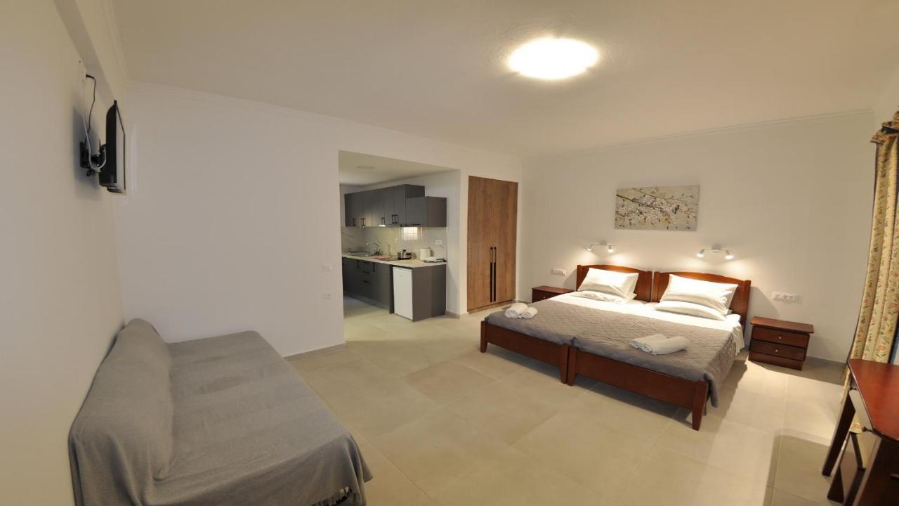 Villa Katerina Apartments Liapades Exterior photo