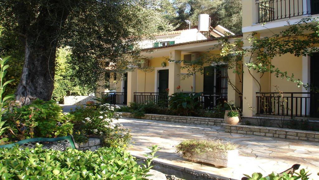 Villa Katerina Apartments Liapades Exterior photo